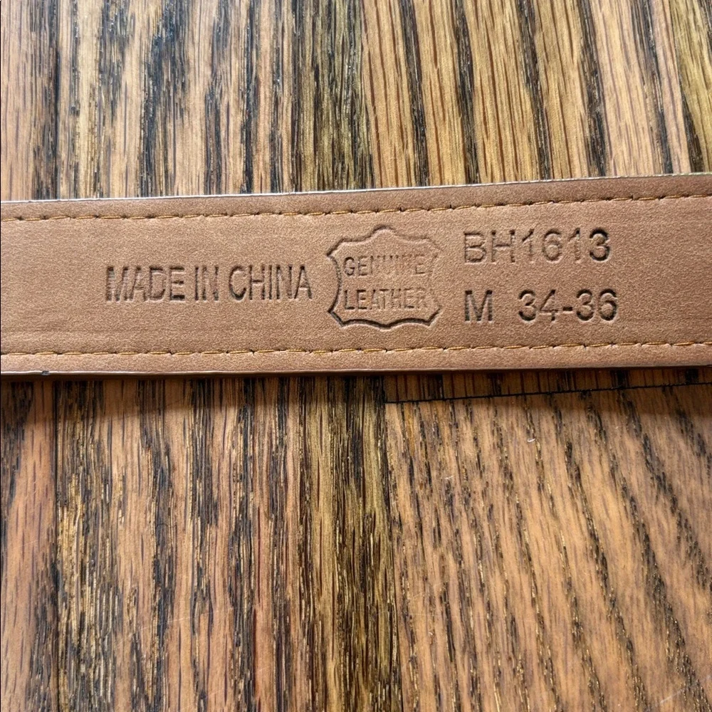 Genuine leather sz M (34-36) brown belt with silver buckle